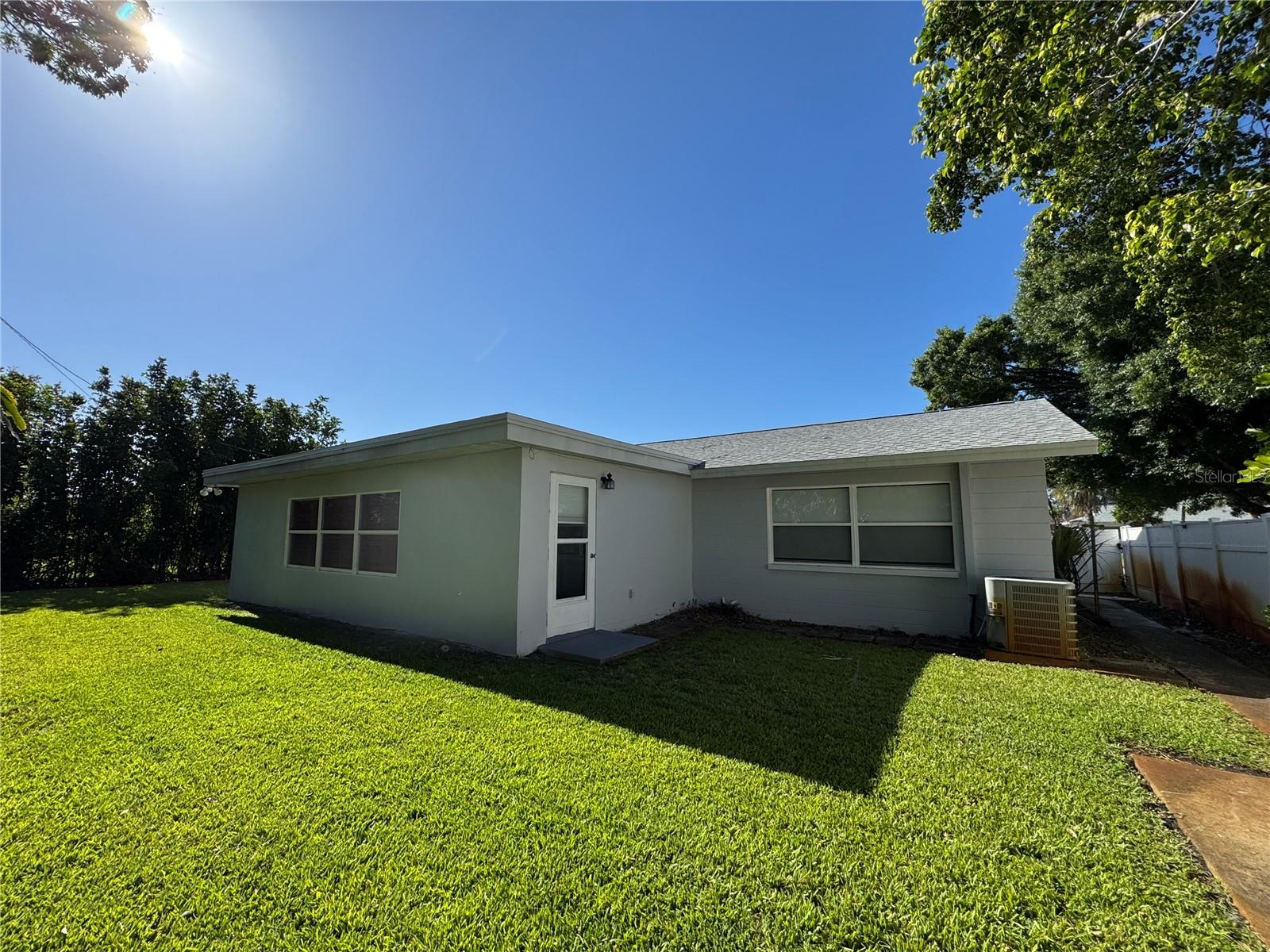 Image 19 of 21 For 6723 16th Avenue N