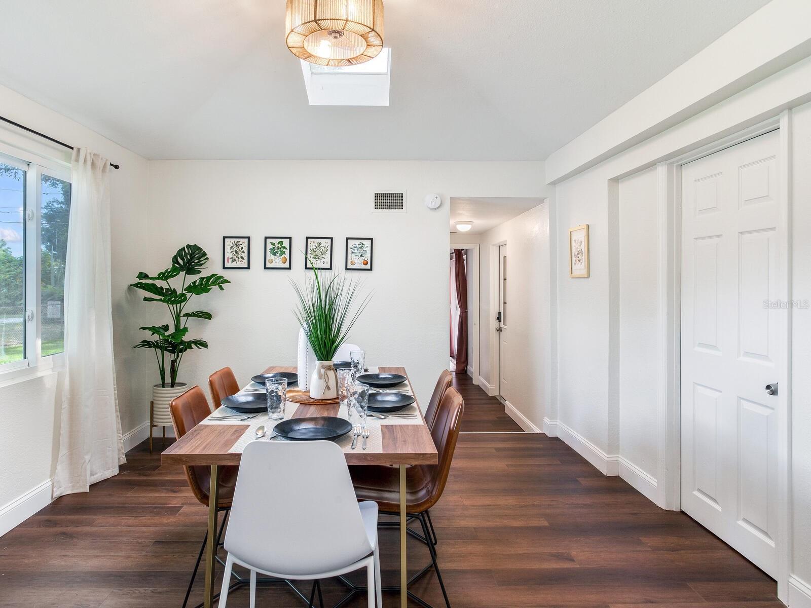 Image 18 of 47 For 1243 55th Avenue N