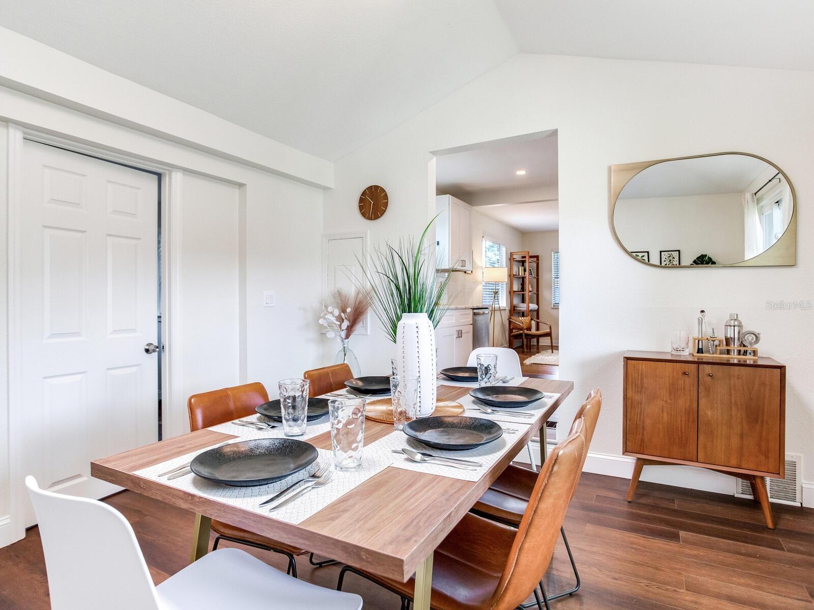 Image 21 of 47 For 1243 55th Avenue N