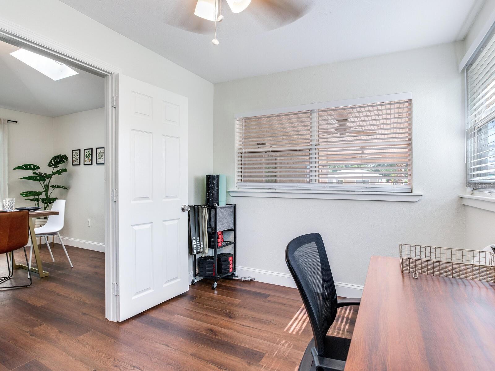 Image 25 of 47 For 1243 55th Avenue N