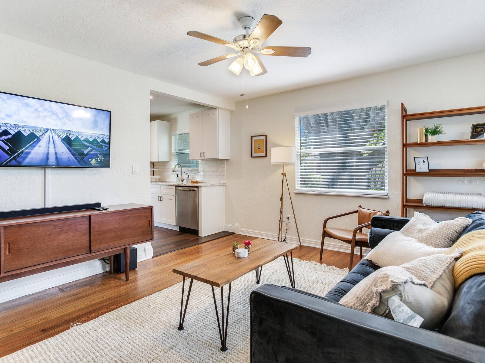 Image 7 of 47 For 1243 55th Avenue N