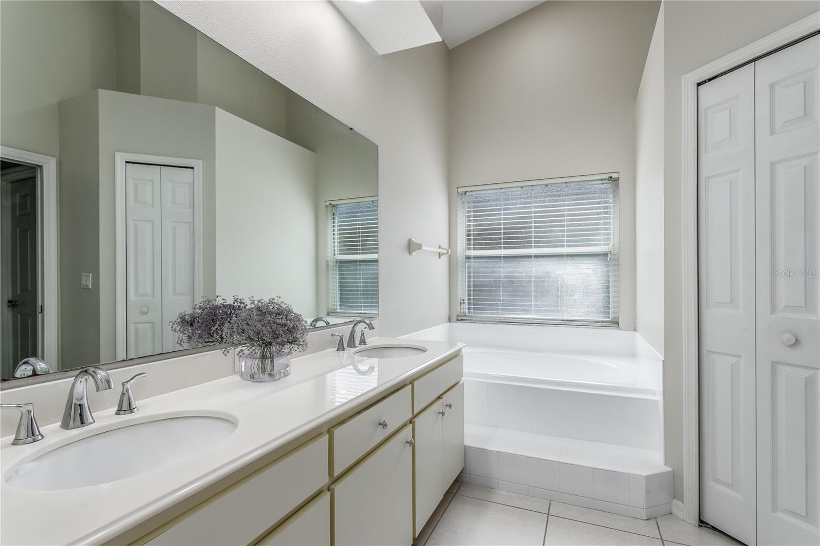 Image 12 of 27 For 12335 Glenfield Avenue
