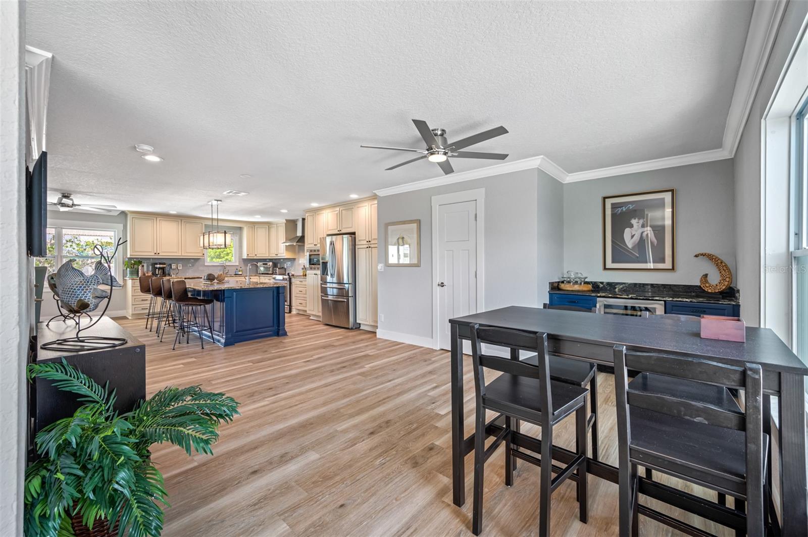 Image 10 of 80 For 601 & 605 2nd Street