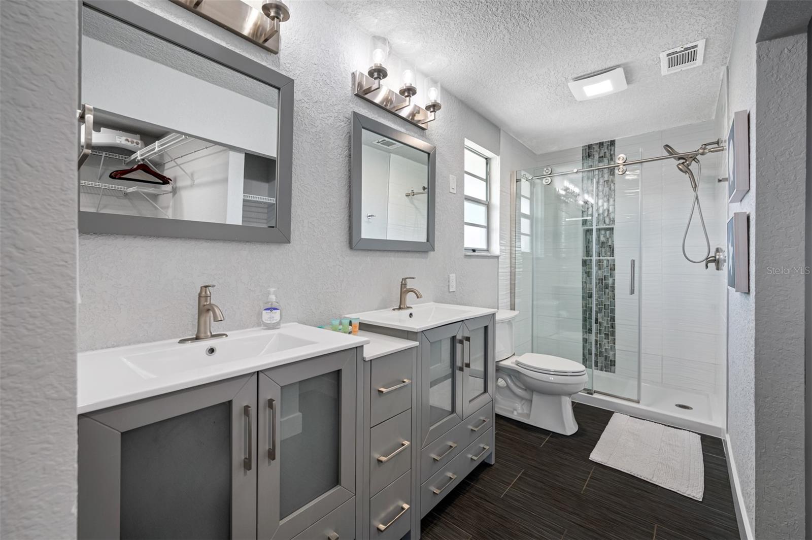 Image 30 of 80 For 601 & 605 2nd Street