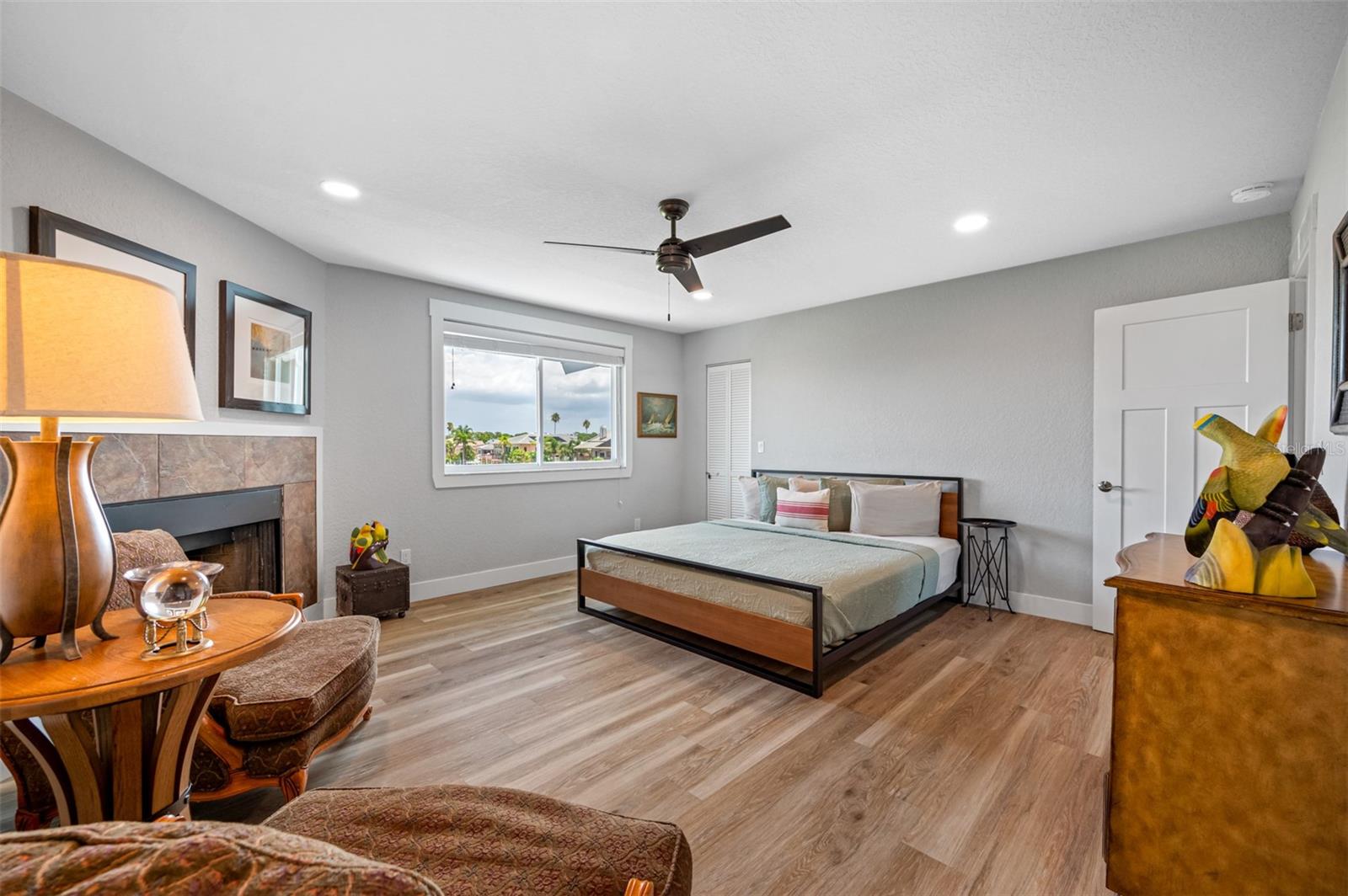 Image 41 of 80 For 601 & 605 2nd Street