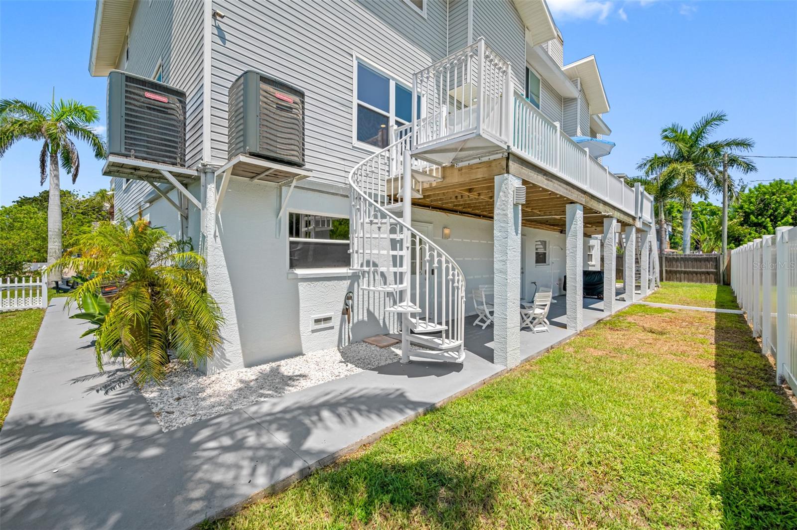 Image 8 of 80 For 601 & 605 2nd Street