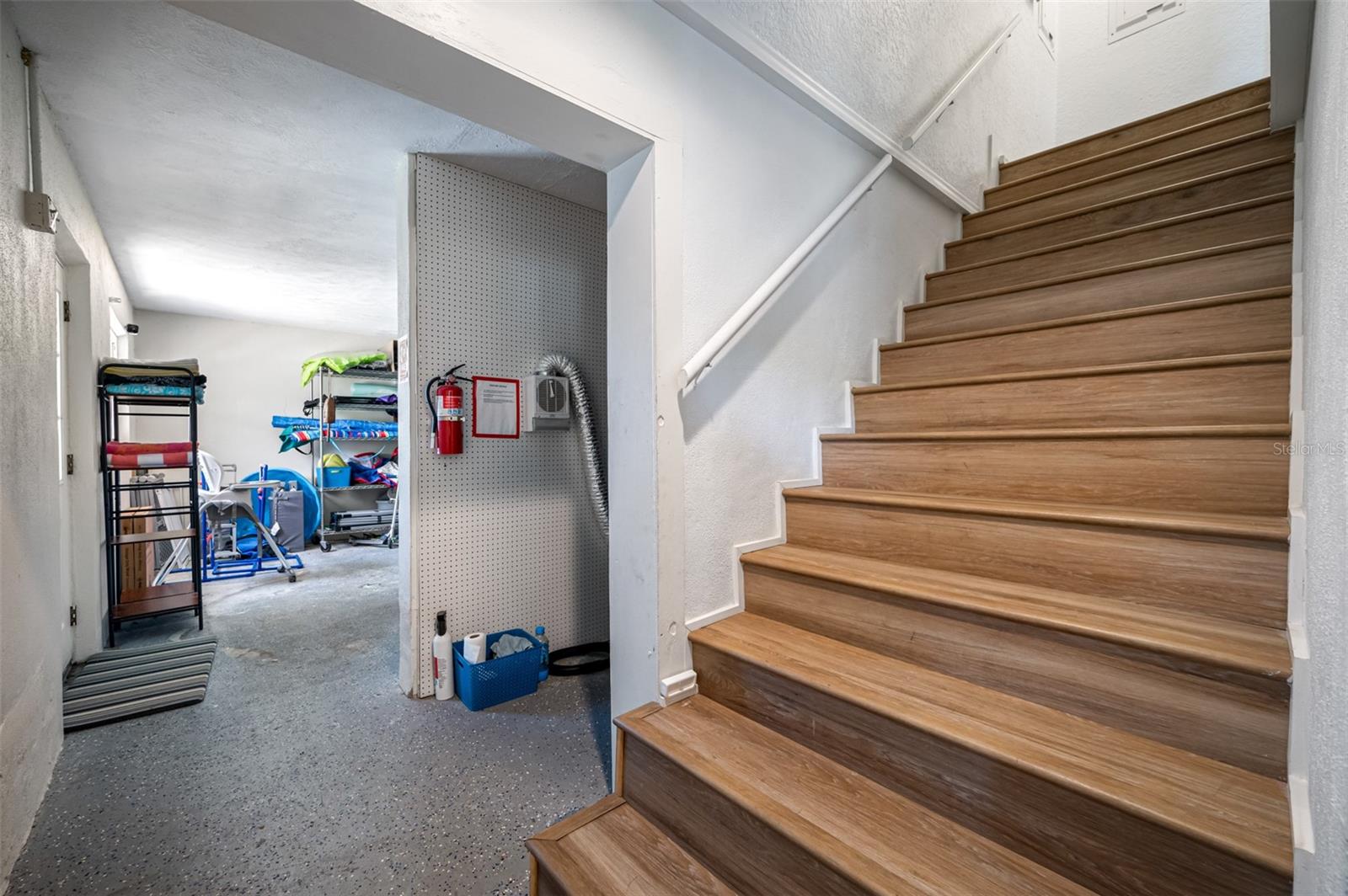 Image 9 of 80 For 601 & 605 2nd Street