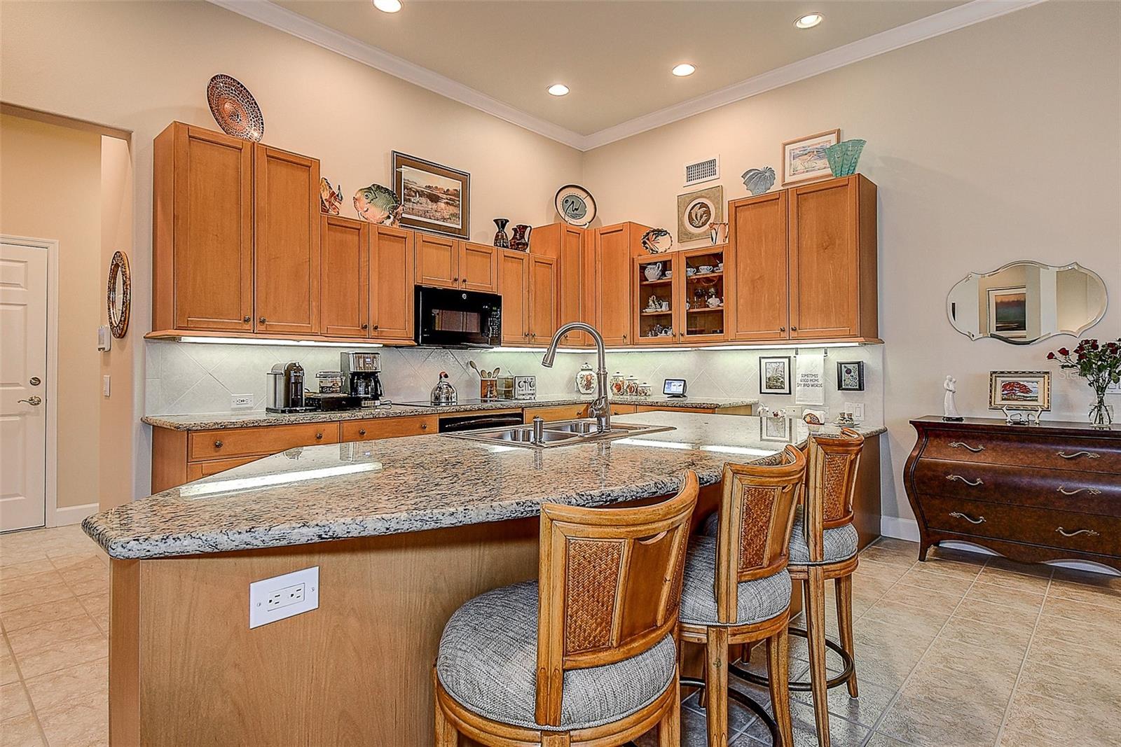 Image 19 of 100 For 3895 Mimosa Place