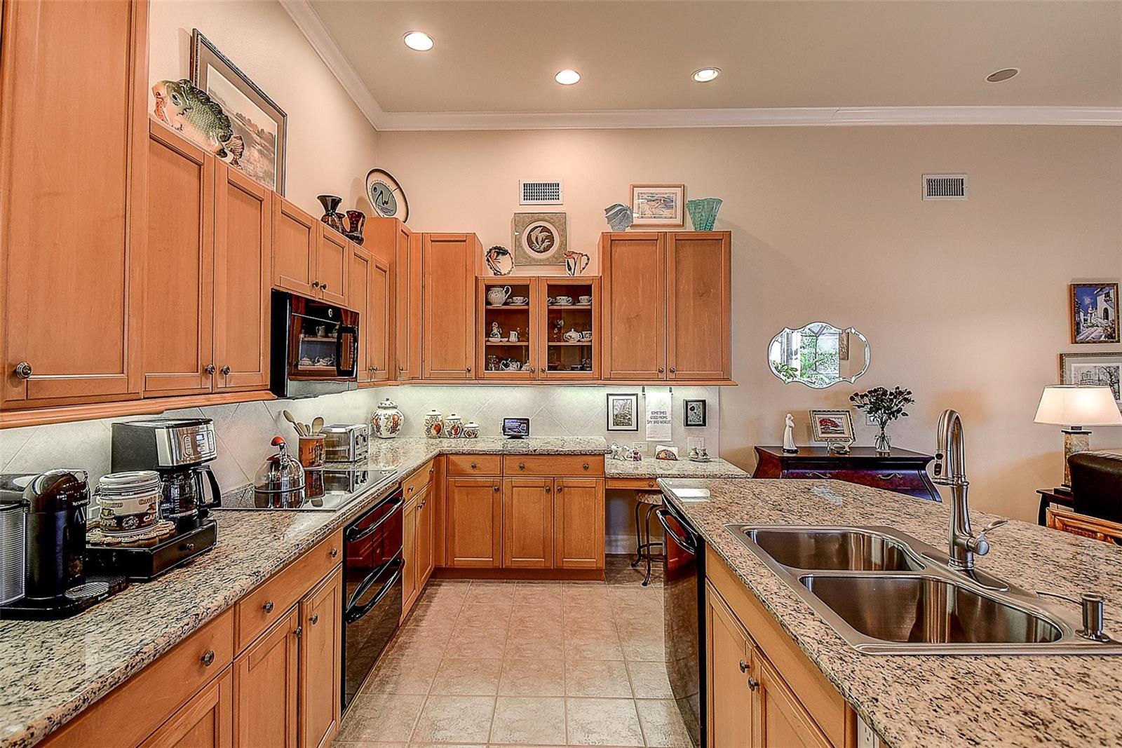 Image 22 of 100 For 3895 Mimosa Place