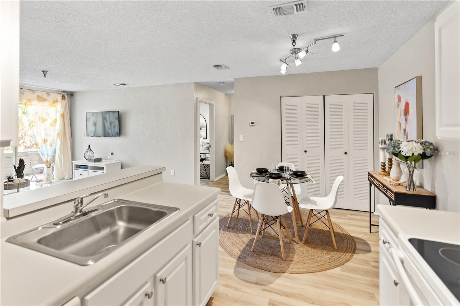 Image 39 of 50 For 10265 Gandy Boulevard N 1601