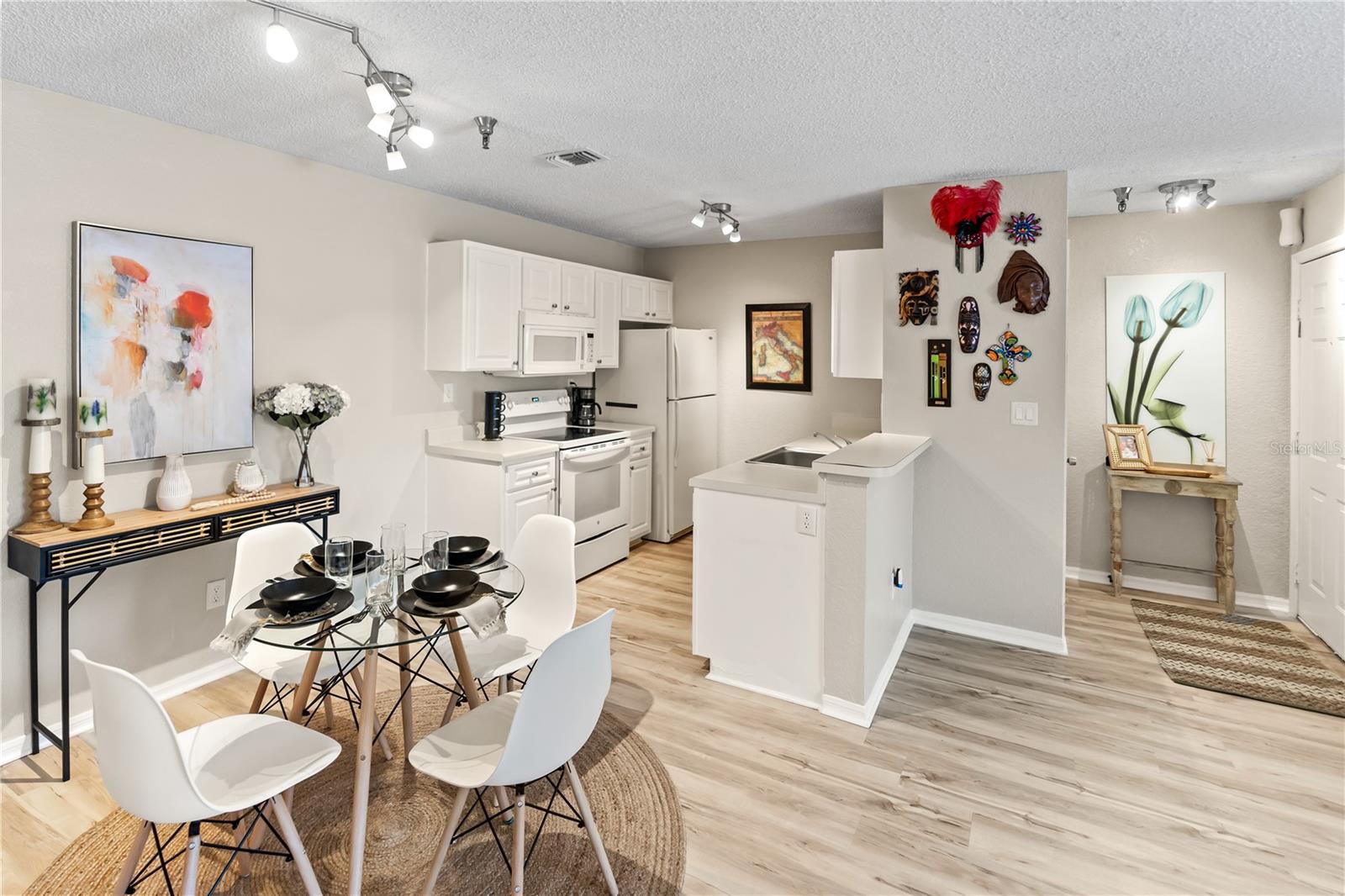 Image 48 of 50 For 10265 Gandy Boulevard N 1601