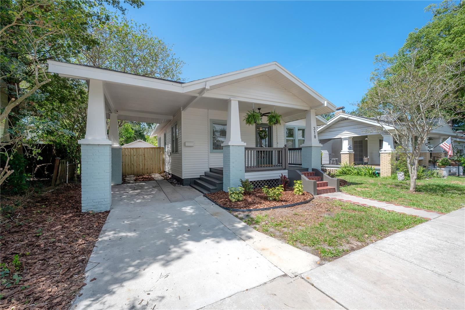 Image 3 of 64 For 318 Haya Street