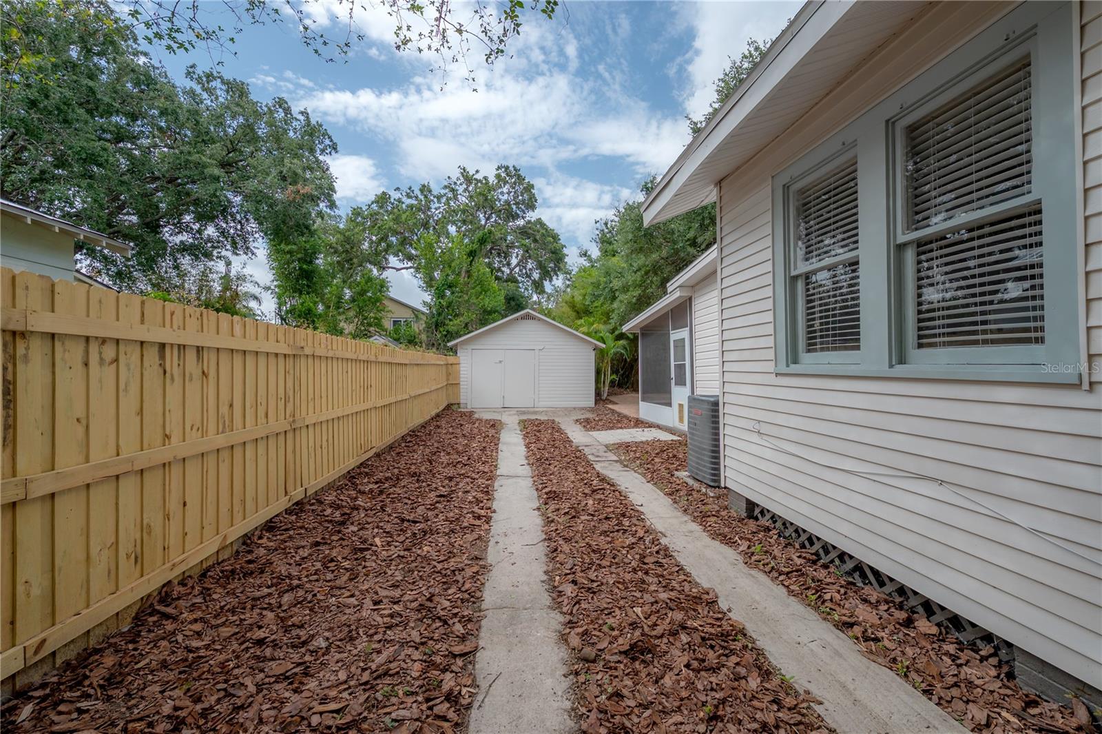 Image 62 of 64 For 318 Haya Street