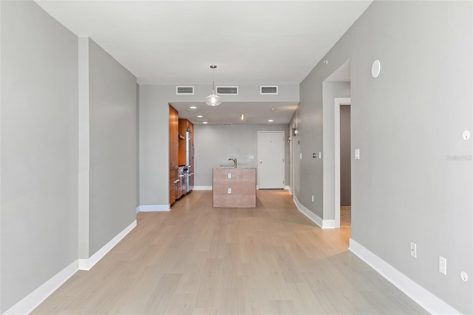 Image 11 of 33 For 1208 Kennedy Boulevard 1021