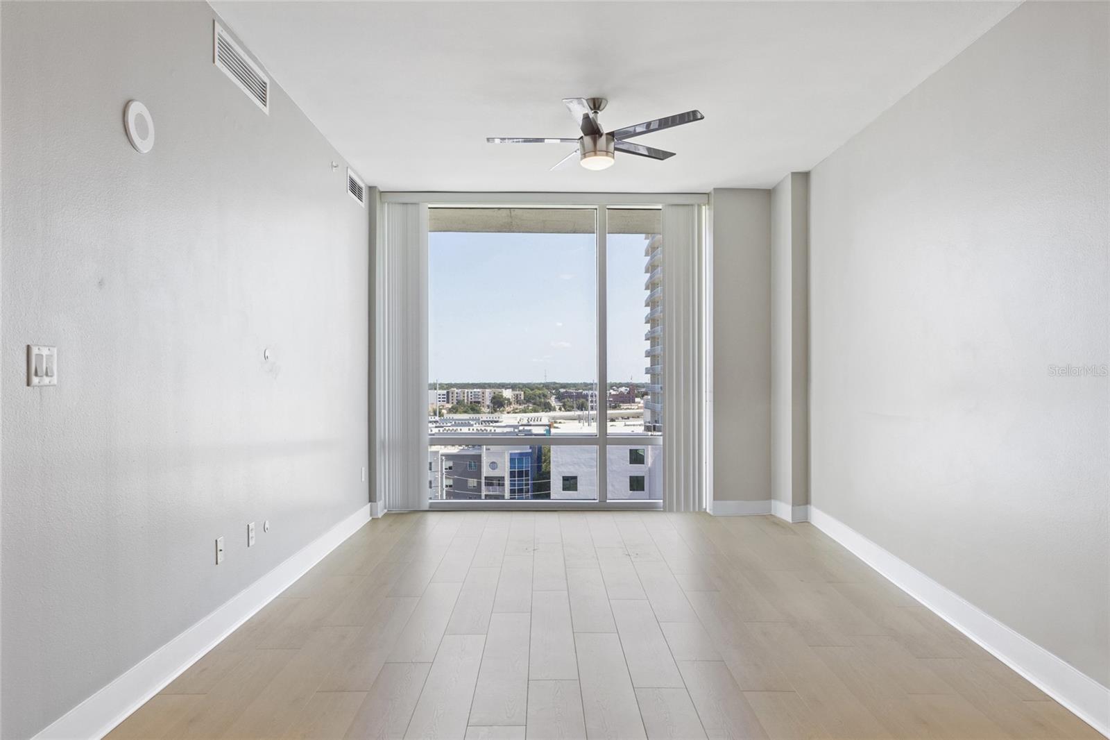 Image 12 of 33 For 1208 Kennedy Boulevard 1021