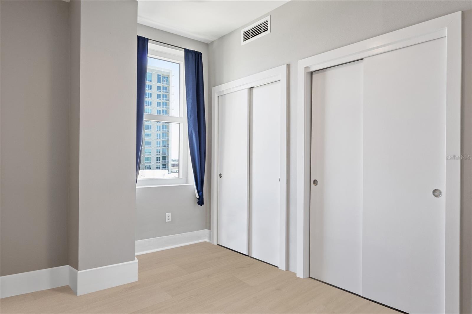 Image 16 of 33 For 1208 Kennedy Boulevard 1021