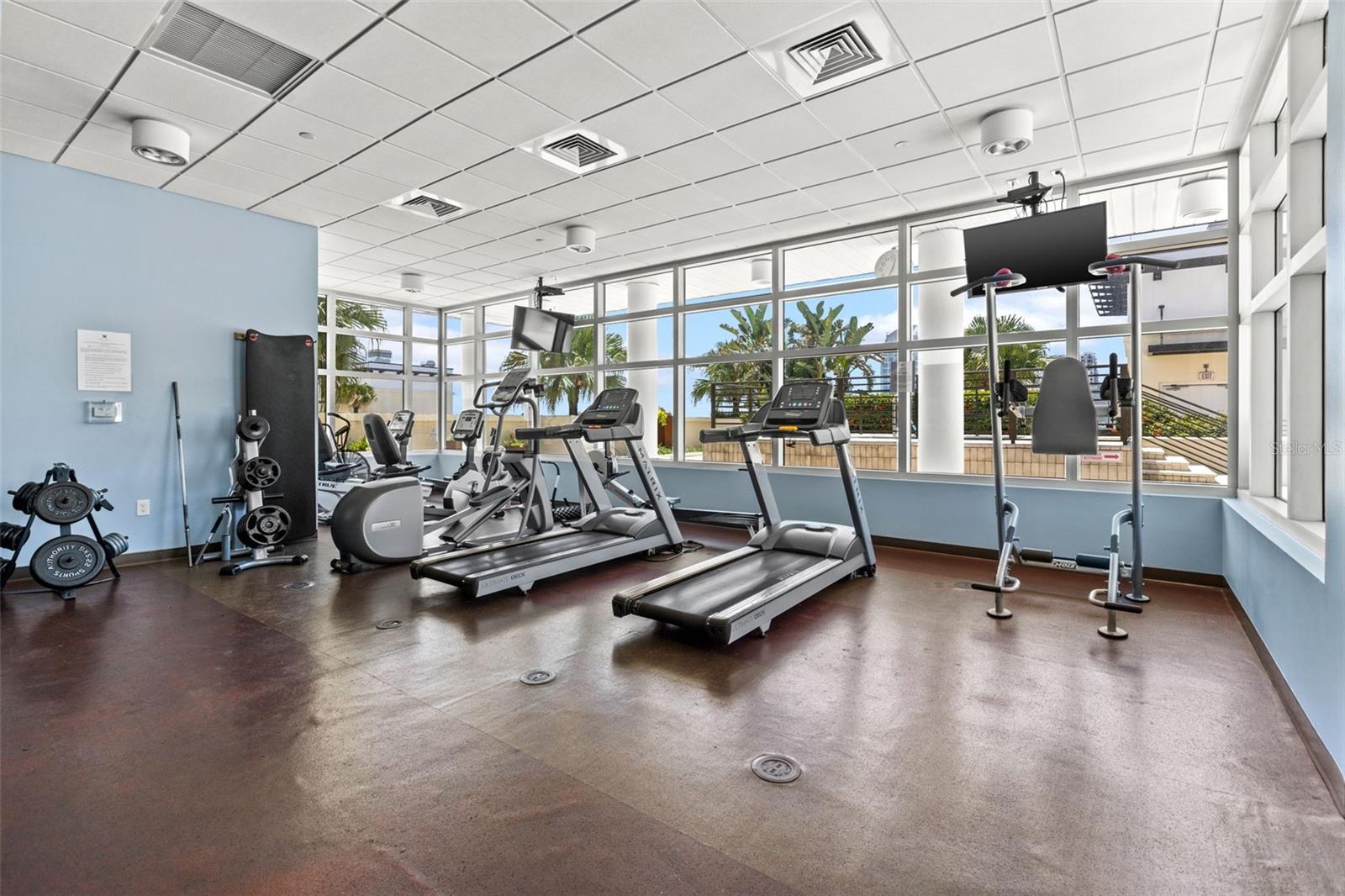Image 26 of 33 For 1208 Kennedy Boulevard 1021