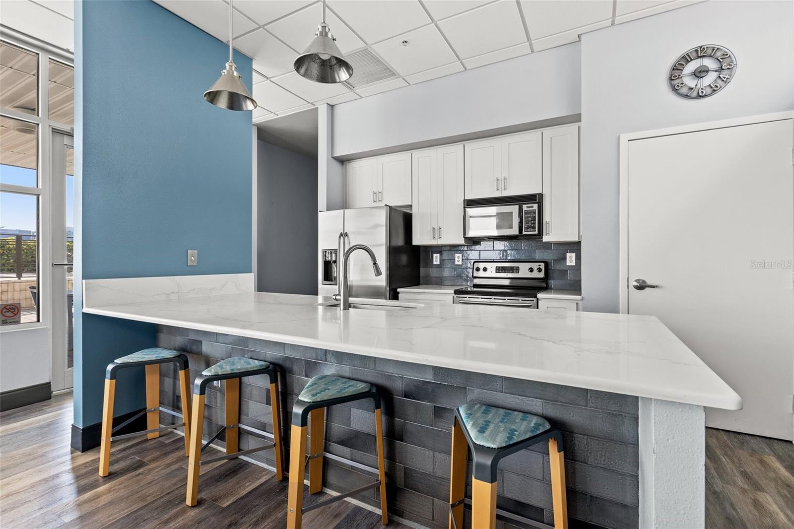 Image 28 of 33 For 1208 Kennedy Boulevard 1021