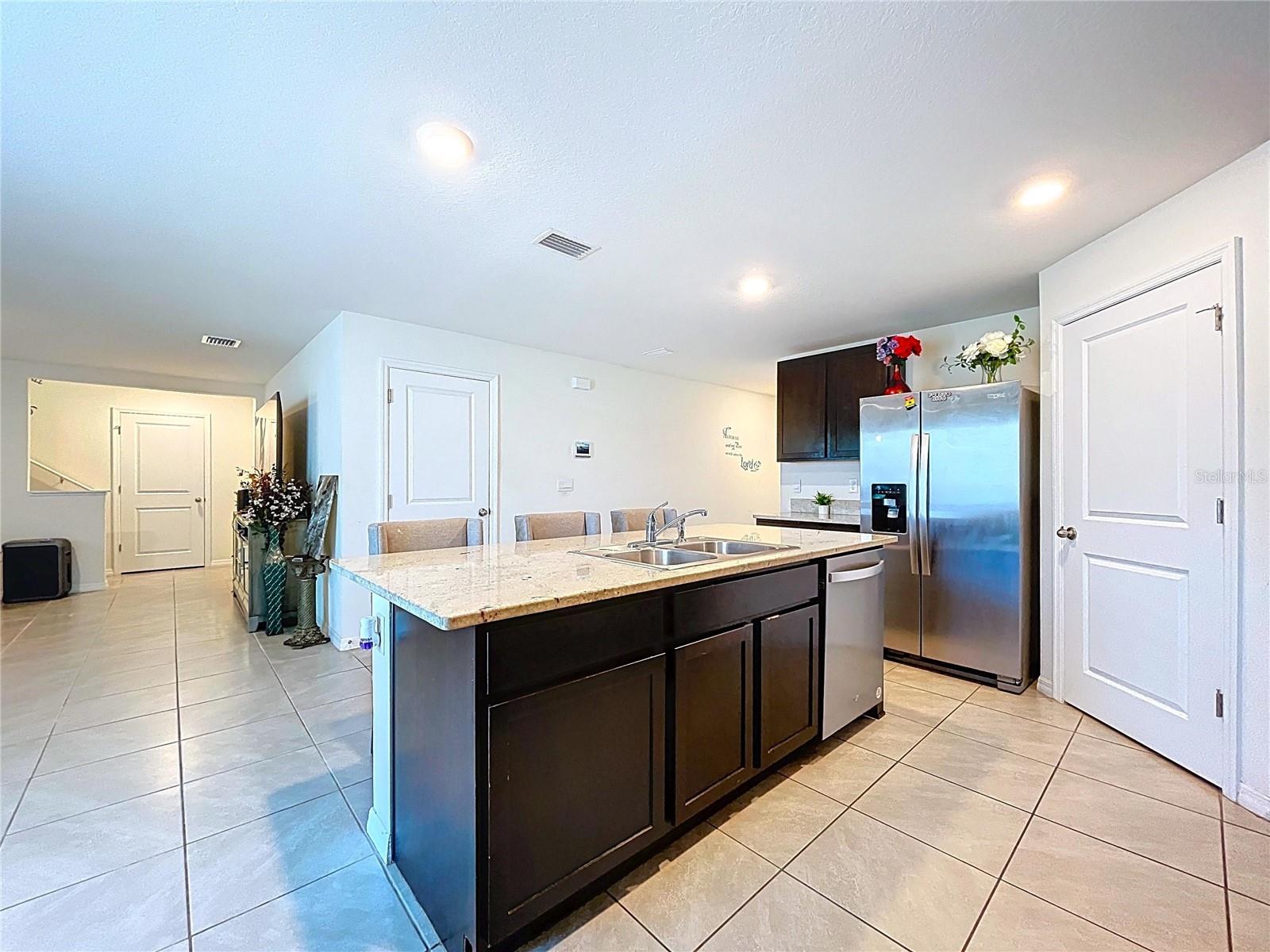 Listing photo id 33 for 5470 Flint Hills Drive