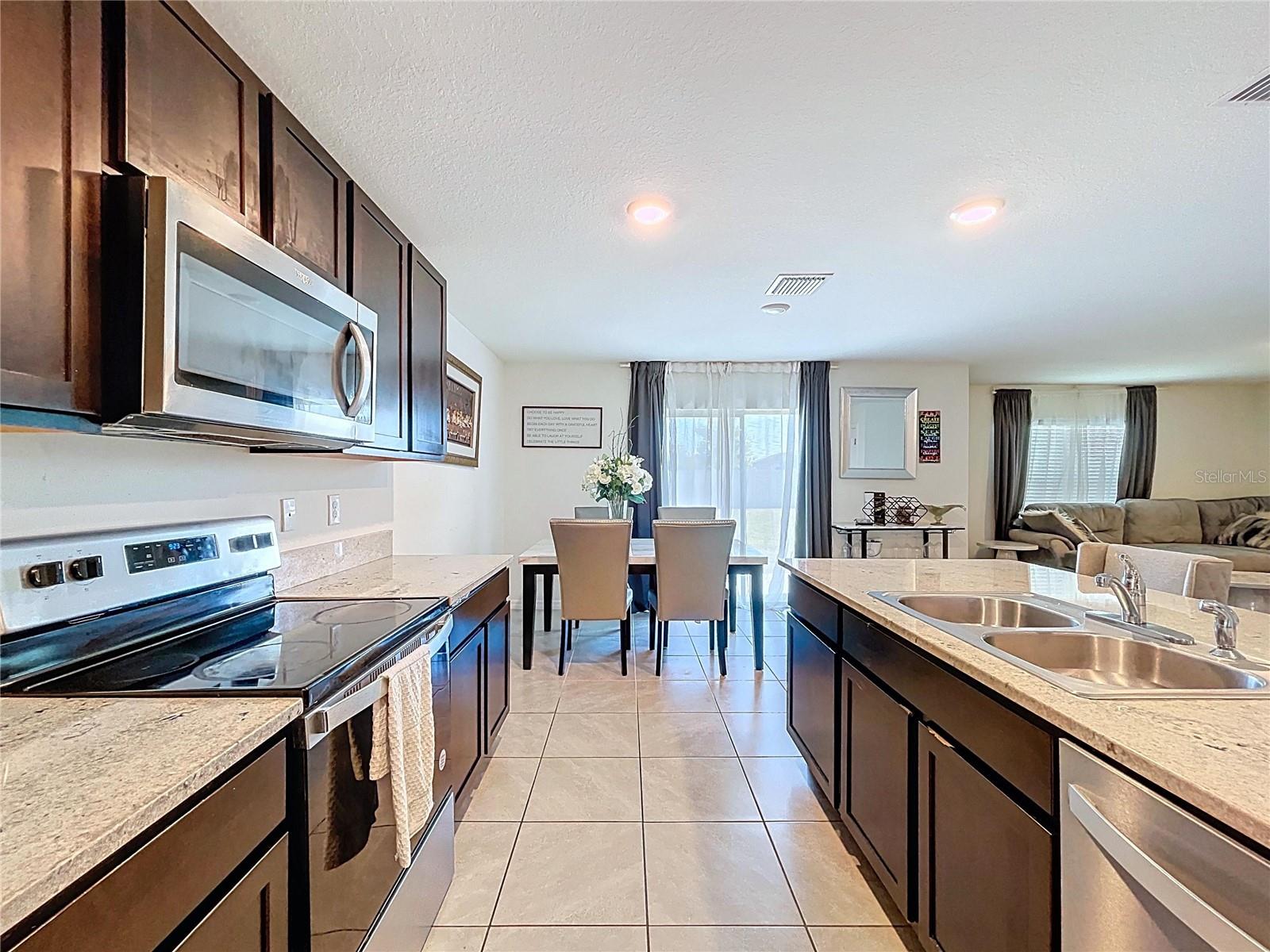 Listing photo id 35 for 5470 Flint Hills Drive
