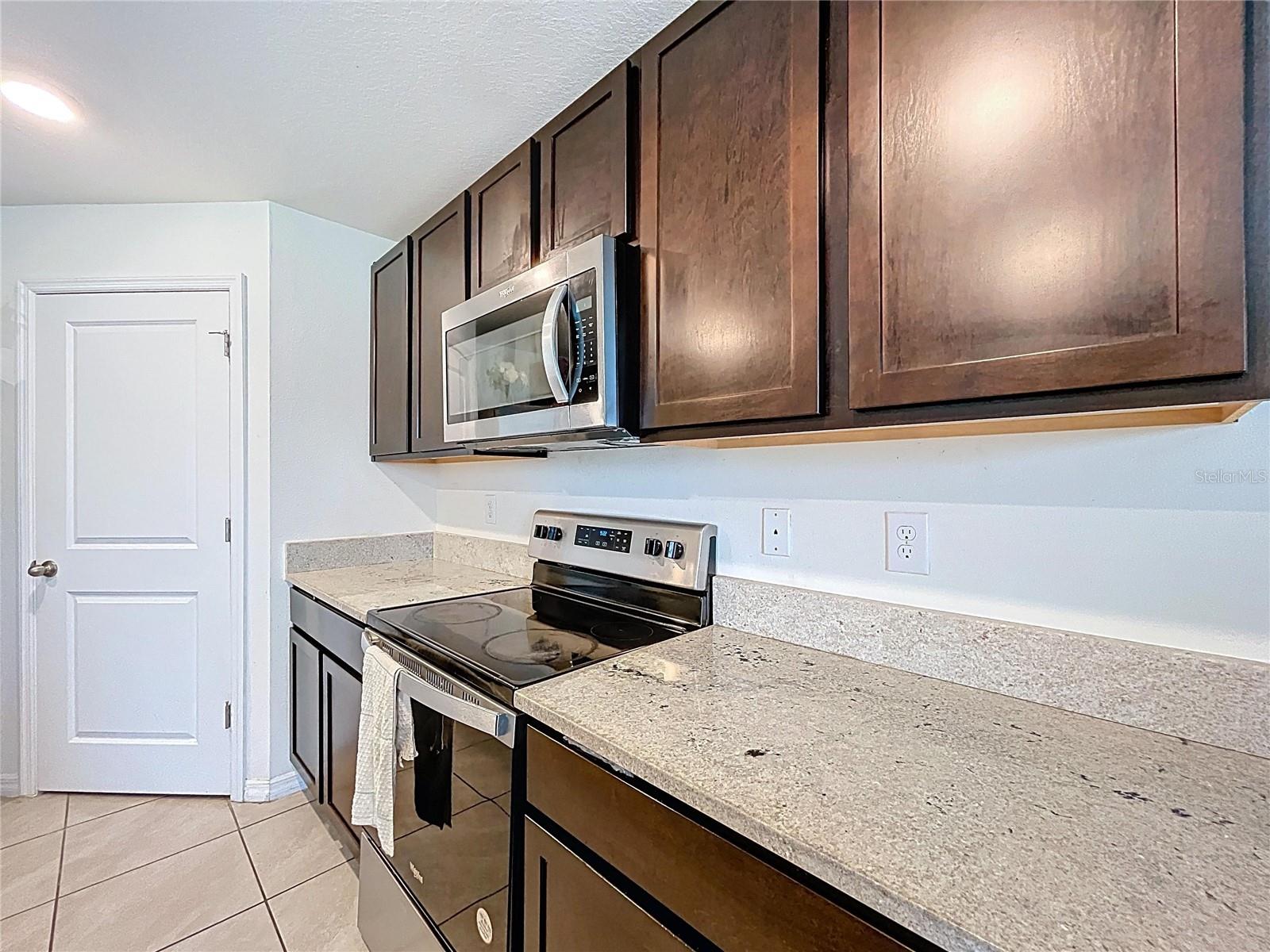 Listing photo id 36 for 5470 Flint Hills Drive