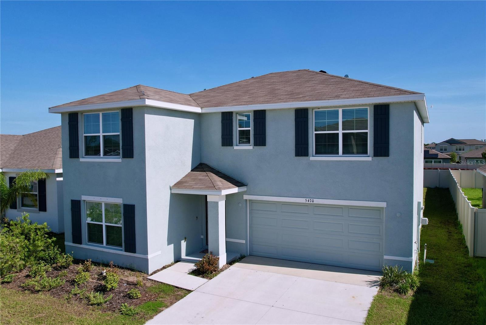 Listing photo id 2 for 5470 Flint Hills Drive