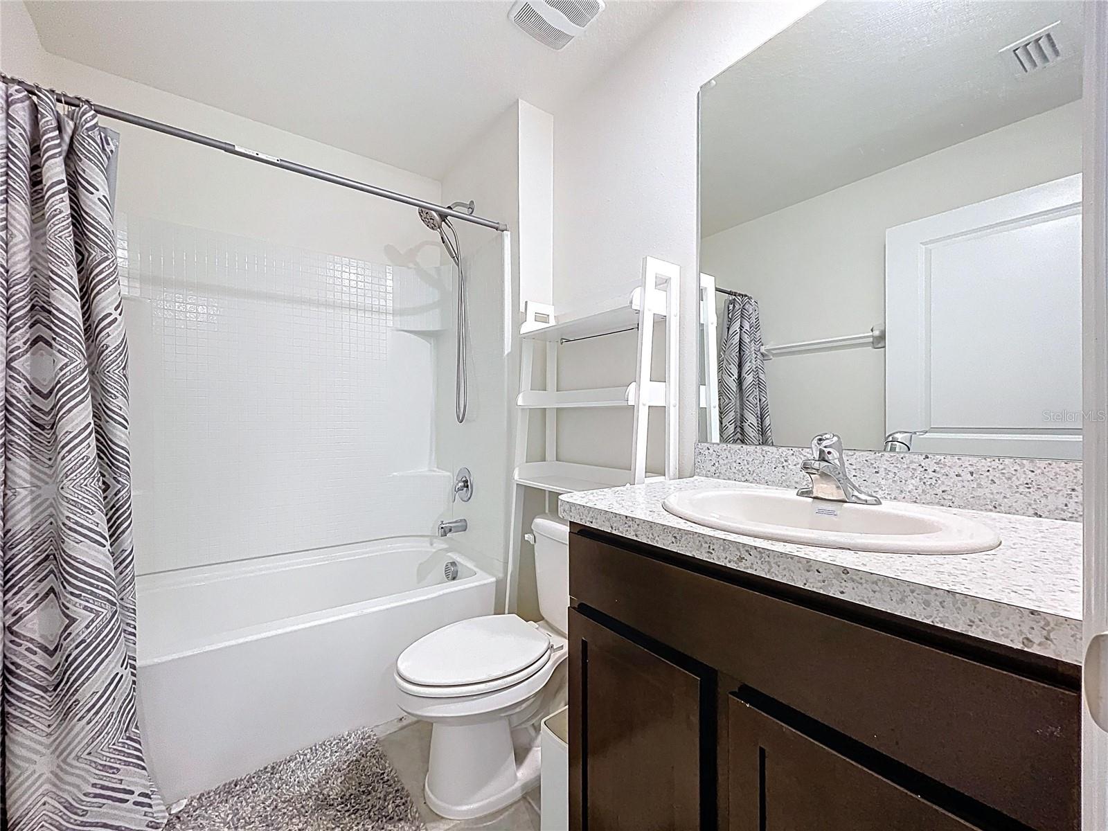 Listing photo id 39 for 5470 Flint Hills Drive