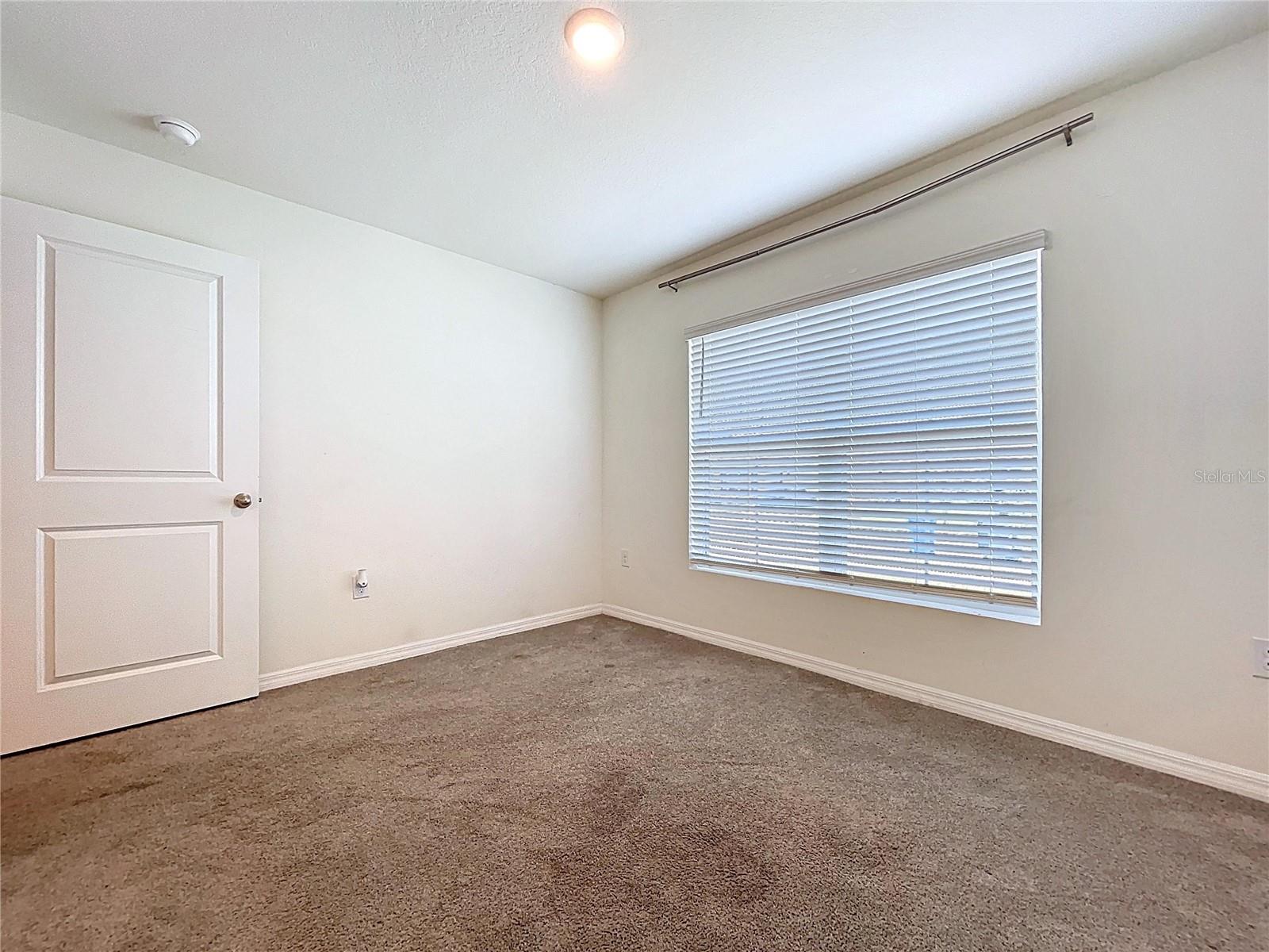 Listing photo id 43 for 5470 Flint Hills Drive