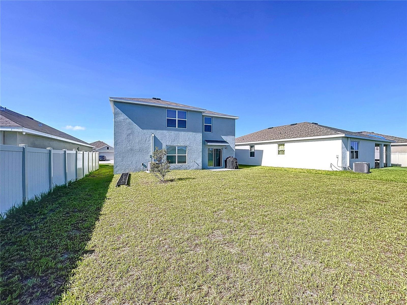 Listing photo id 3 for 5470 Flint Hills Drive