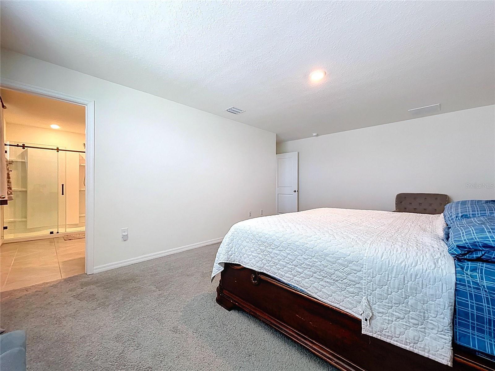 Listing photo id 60 for 5470 Flint Hills Drive