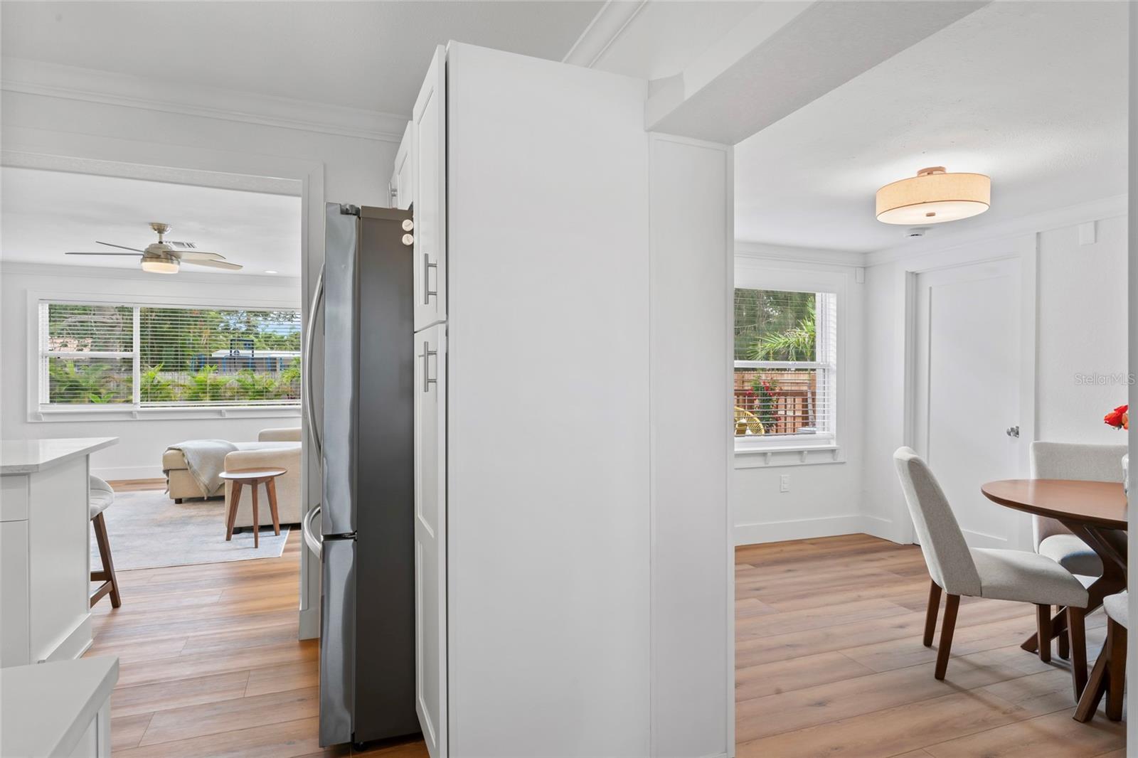 Listing photo id 10 for 9000 Bay Street Ne