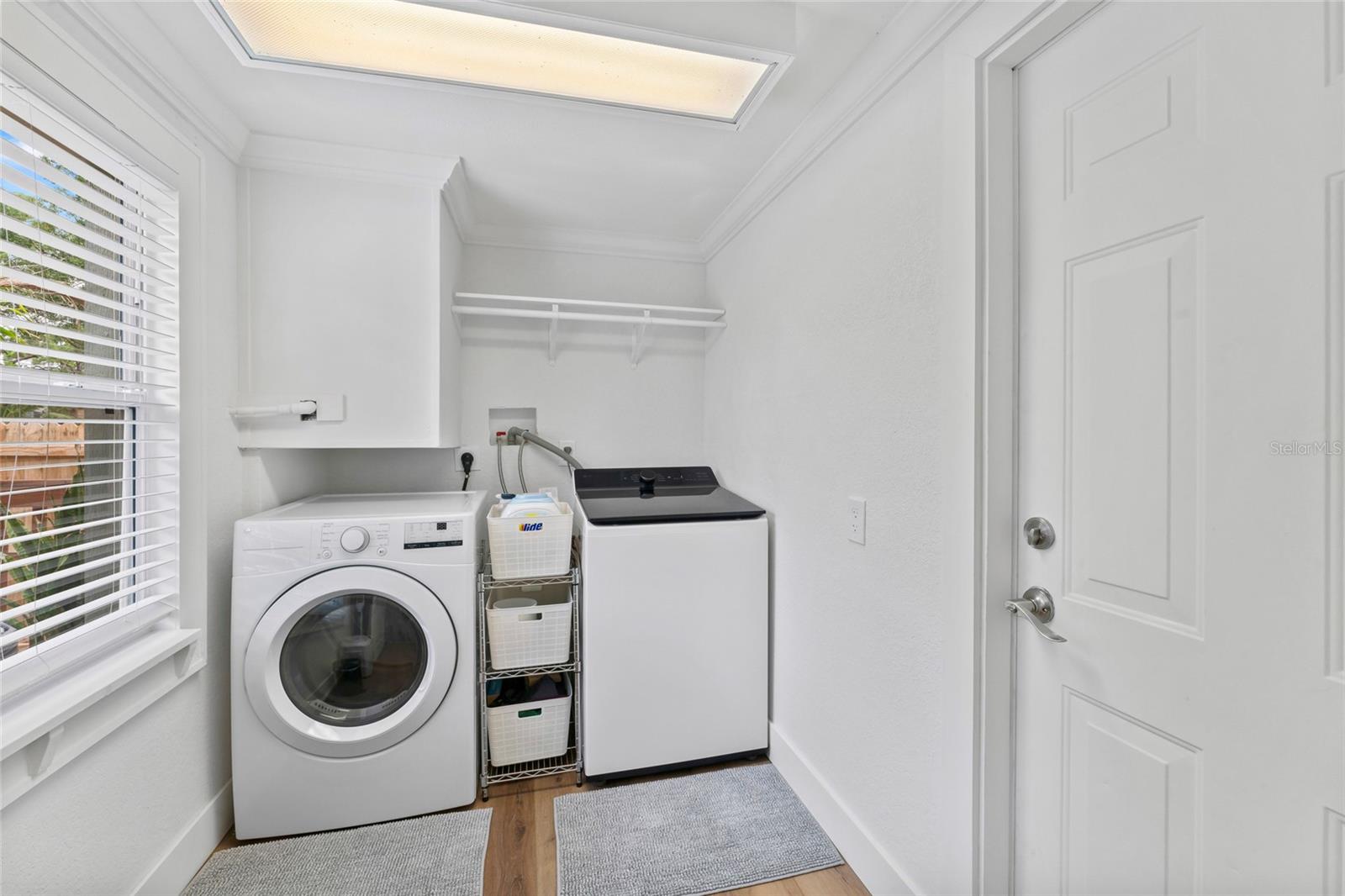 Listing photo id 13 for 9000 Bay Street Ne
