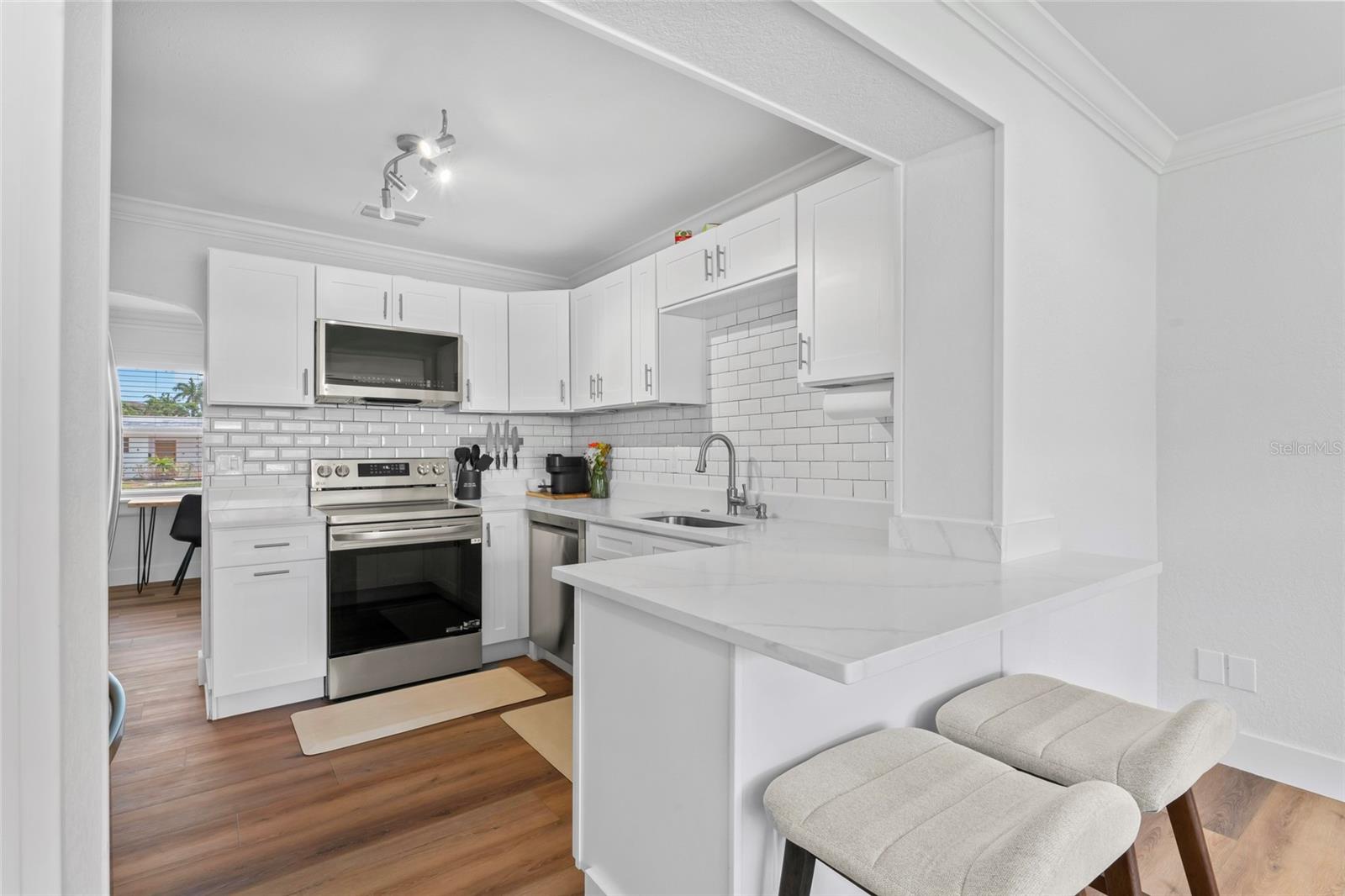 Listing photo id 18 for 9000 Bay Street Ne
