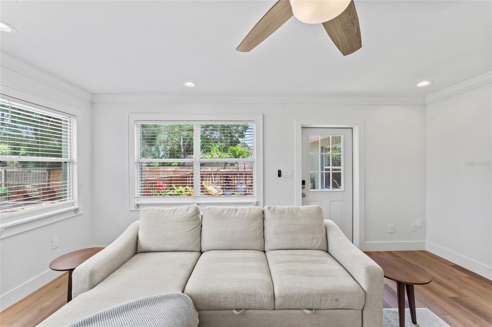 Listing photo id 22 for 9000 Bay Street Ne