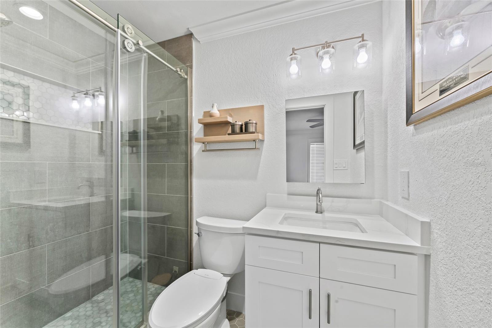 Listing photo id 27 for 9000 Bay Street Ne