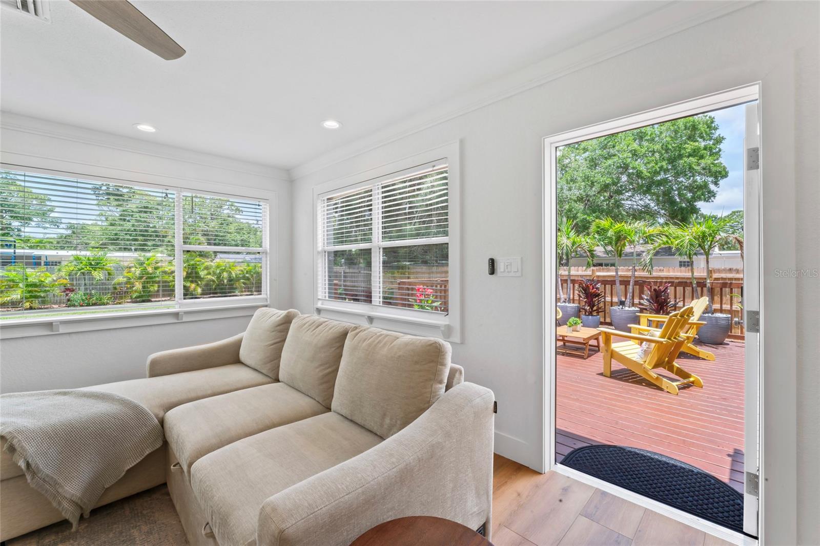 Listing photo id 28 for 9000 Bay Street Ne