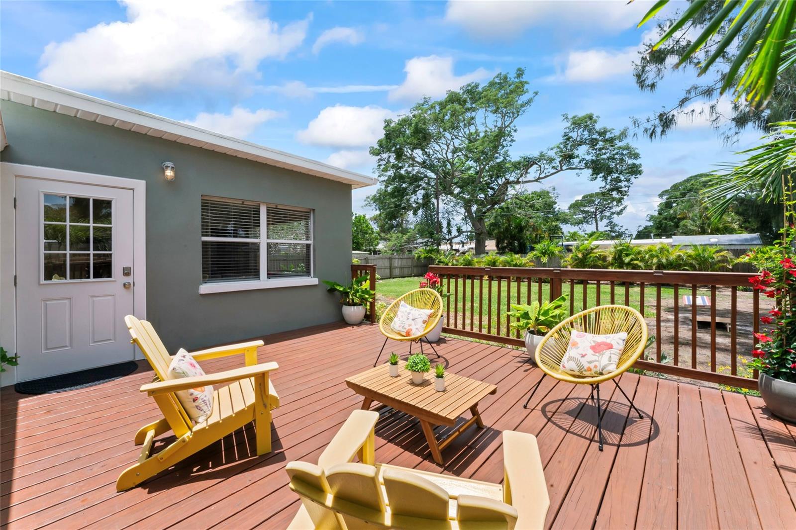 Listing photo id 30 for 9000 Bay Street Ne