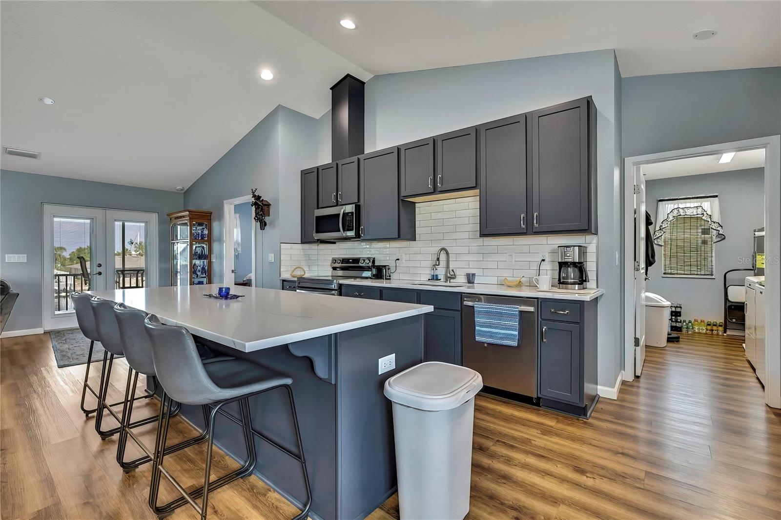 Image 11 of 69 For 4123 Daisy Drive