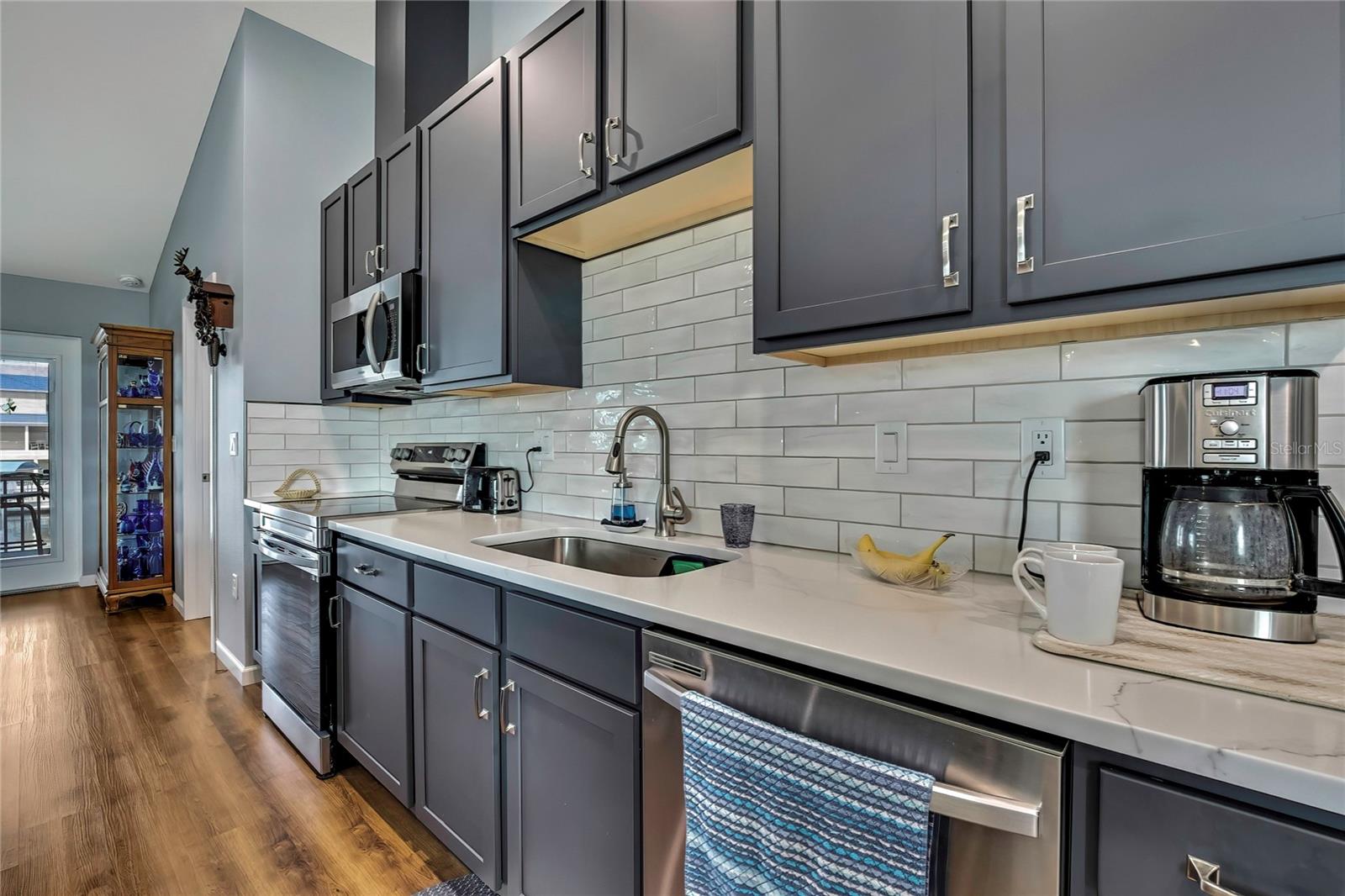 Image 13 of 69 For 4123 Daisy Drive