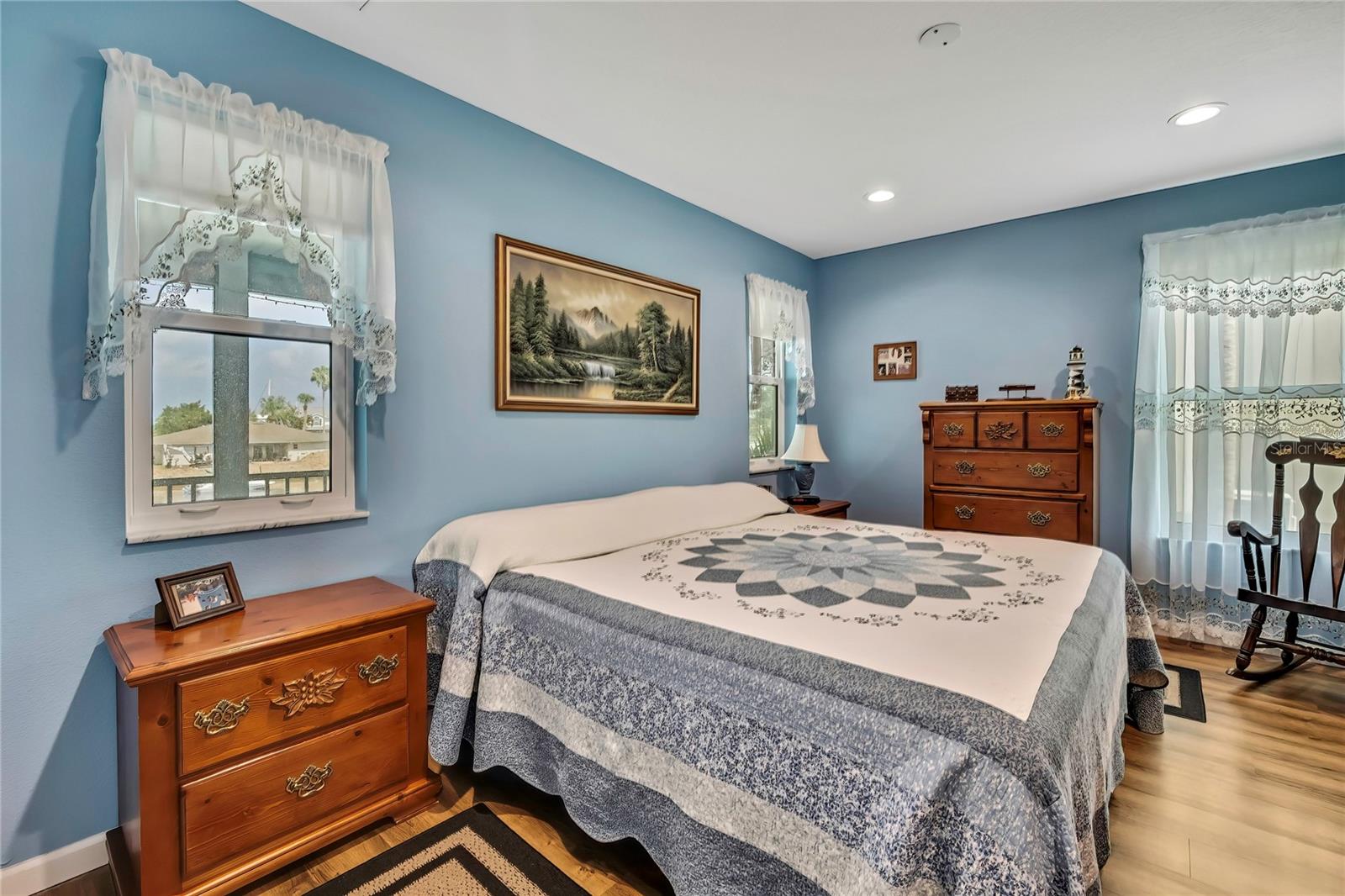 Image 15 of 69 For 4123 Daisy Drive