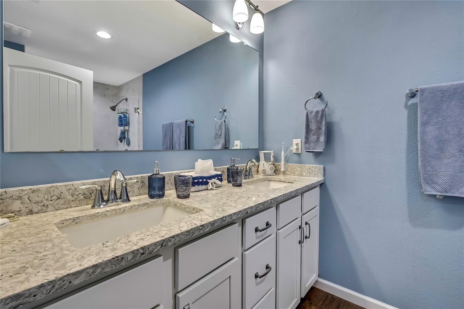 Image 18 of 69 For 4123 Daisy Drive