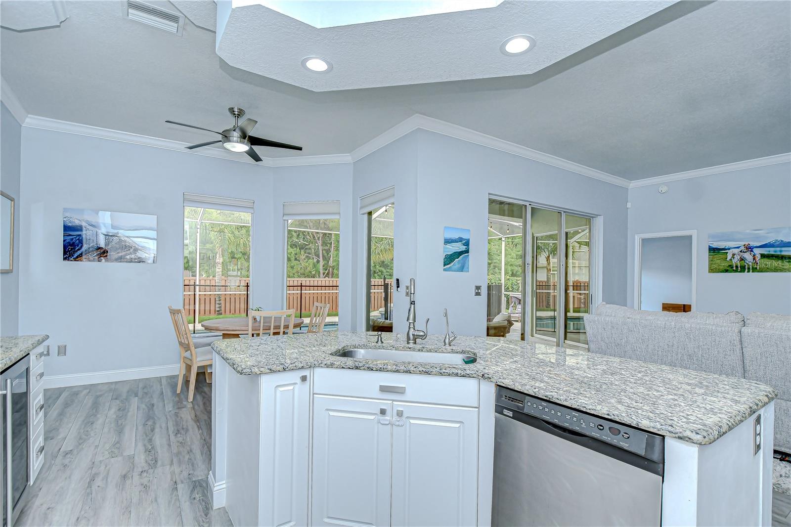 Image 15 of 39 For 9813 Woodbay Drive