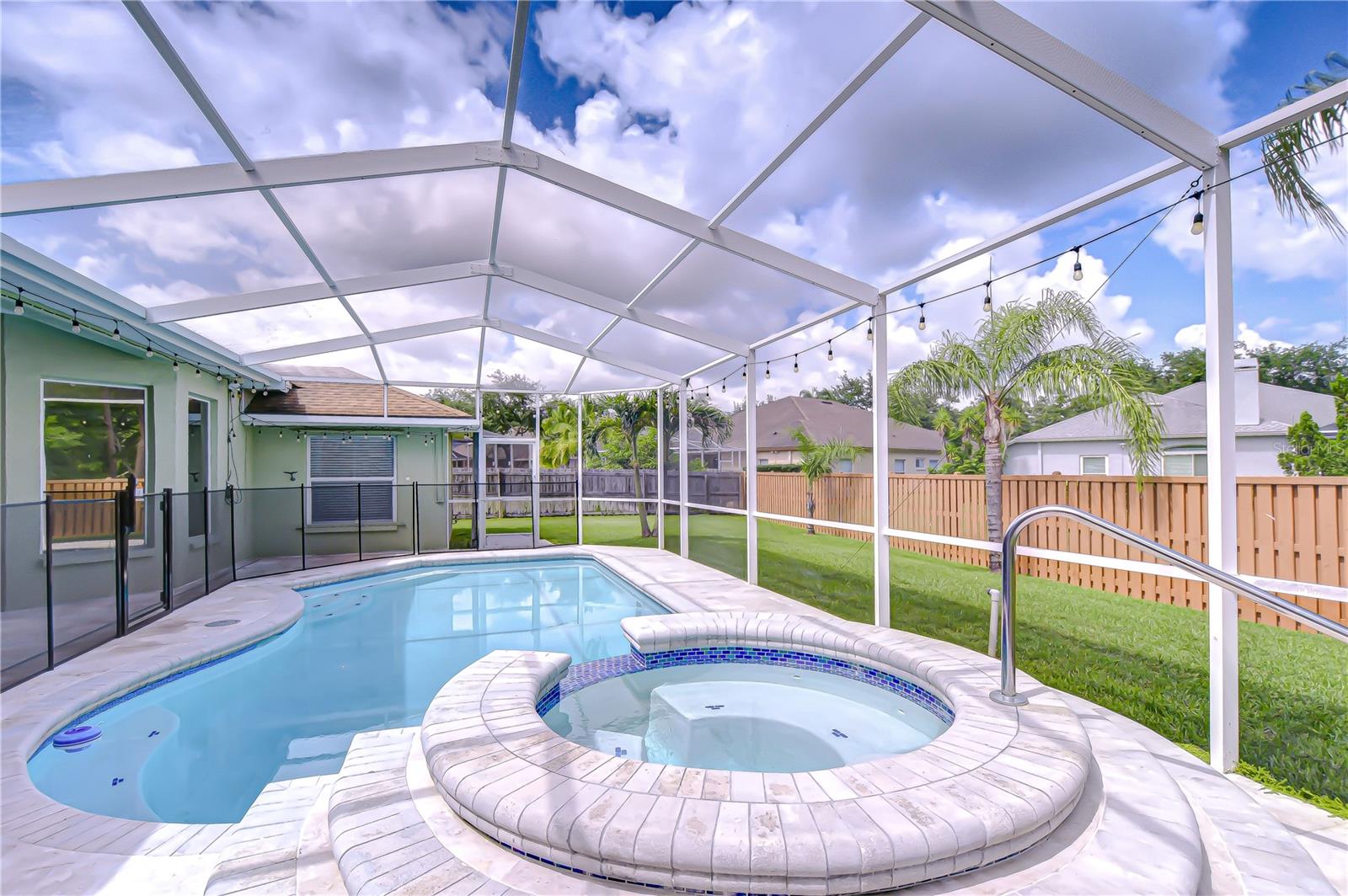 Image 29 of 39 For 9813 Woodbay Drive