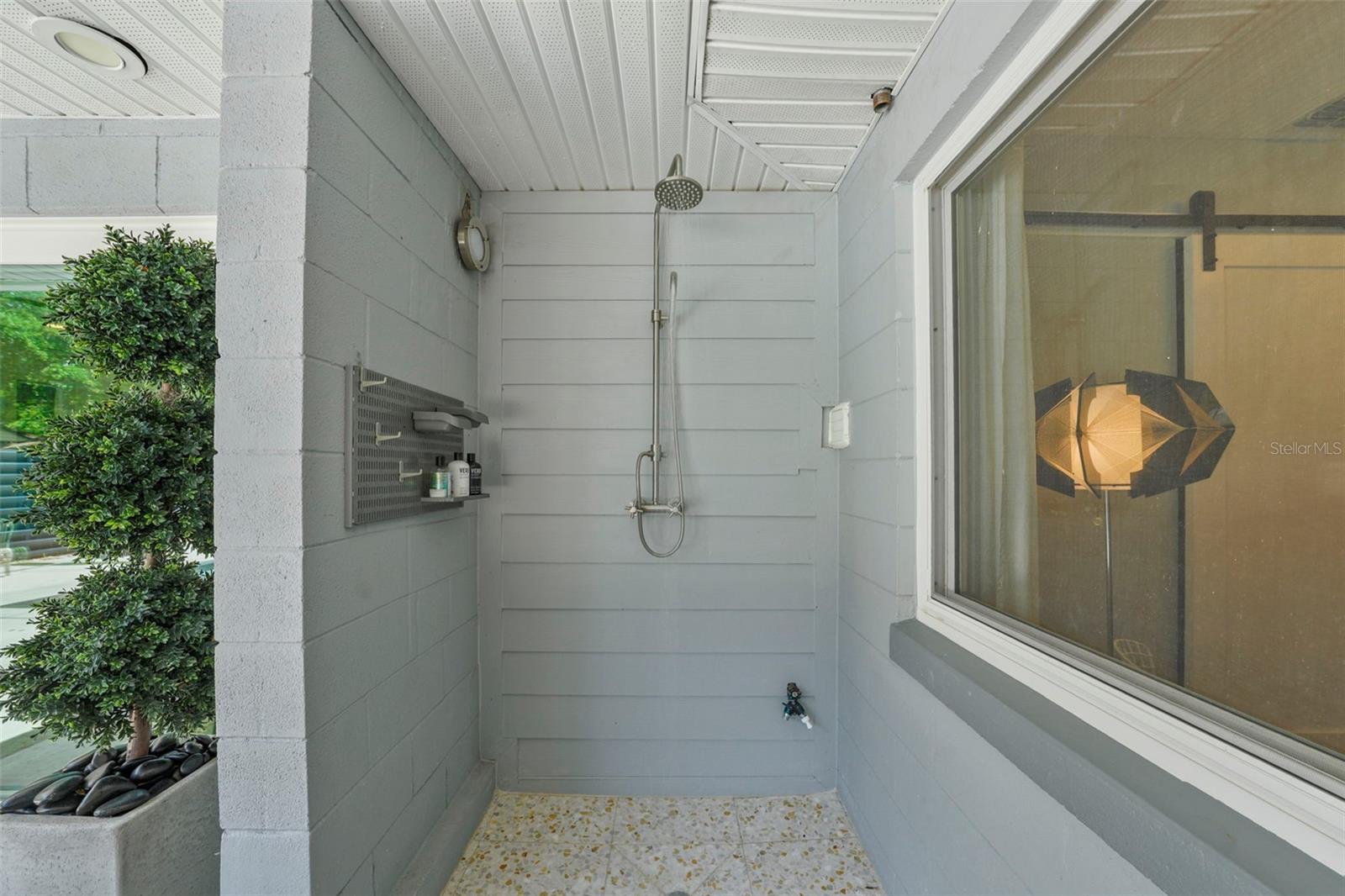 Image 74 of 100 For 222 Clearview Avenue