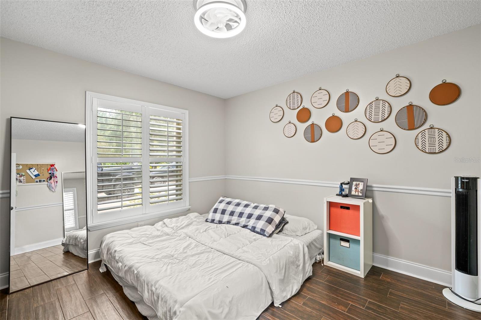 Image 31 of 46 For 2306 Valrico Road