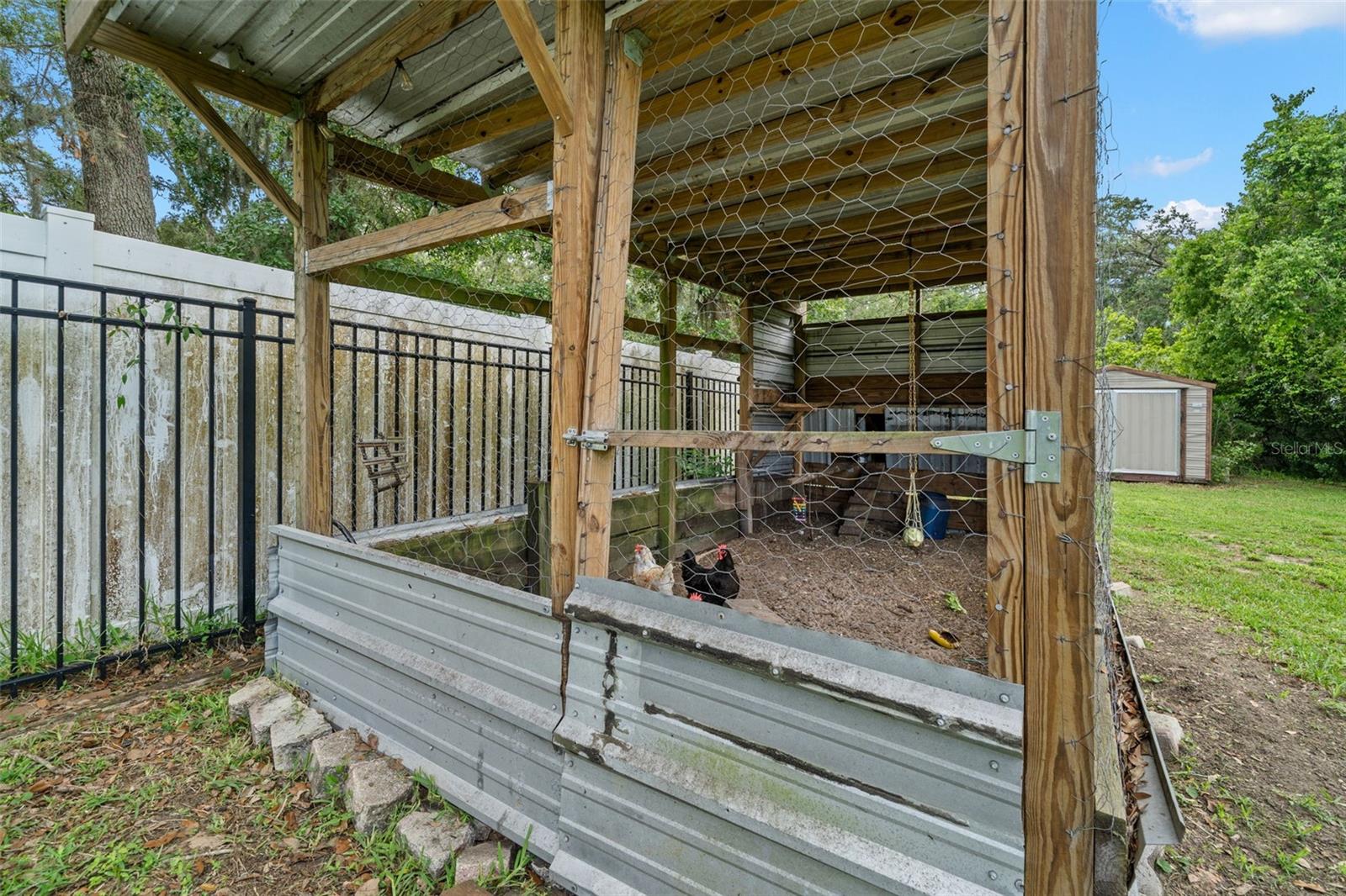 Image 38 of 46 For 2306 Valrico Road