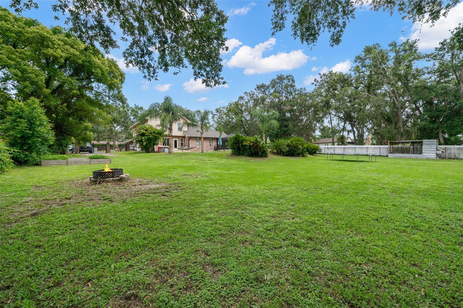 Image 40 of 46 For 2306 Valrico Road