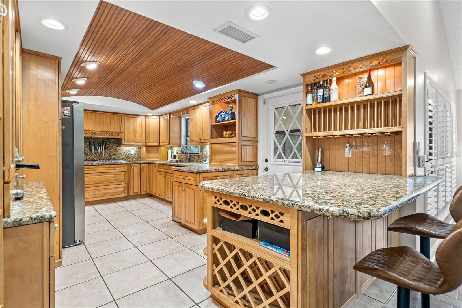Image 9 of 46 For 2306 Valrico Road