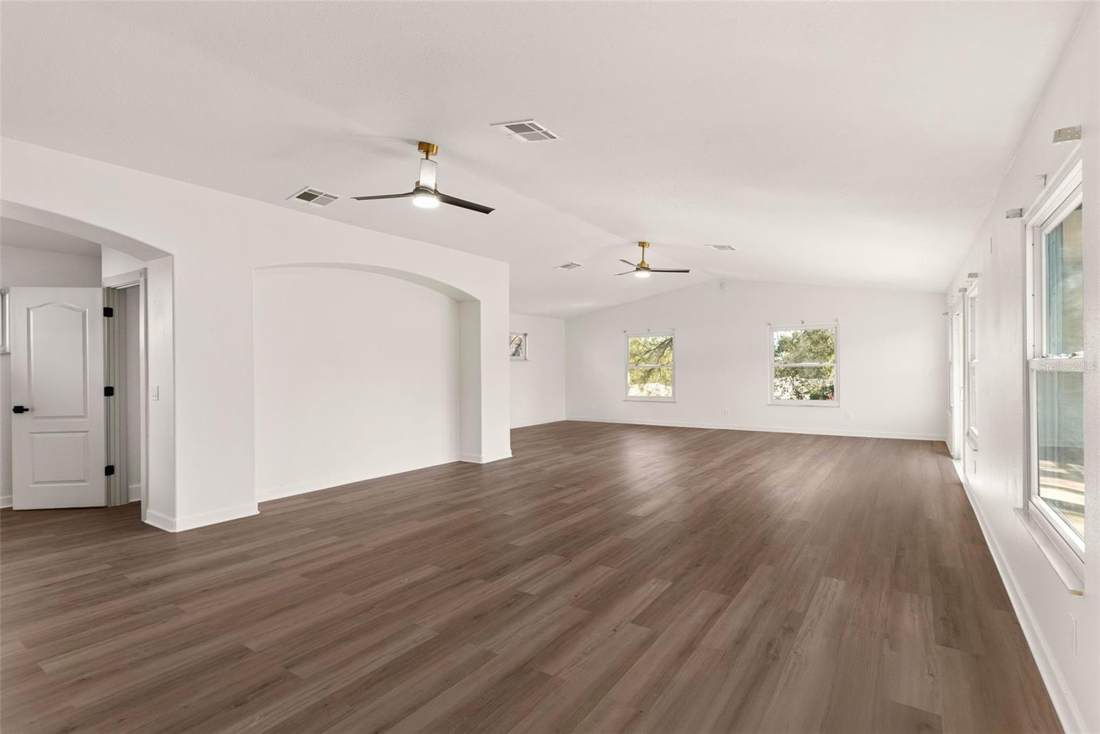 Image 10 of 15 For 3203 Polk Avenue