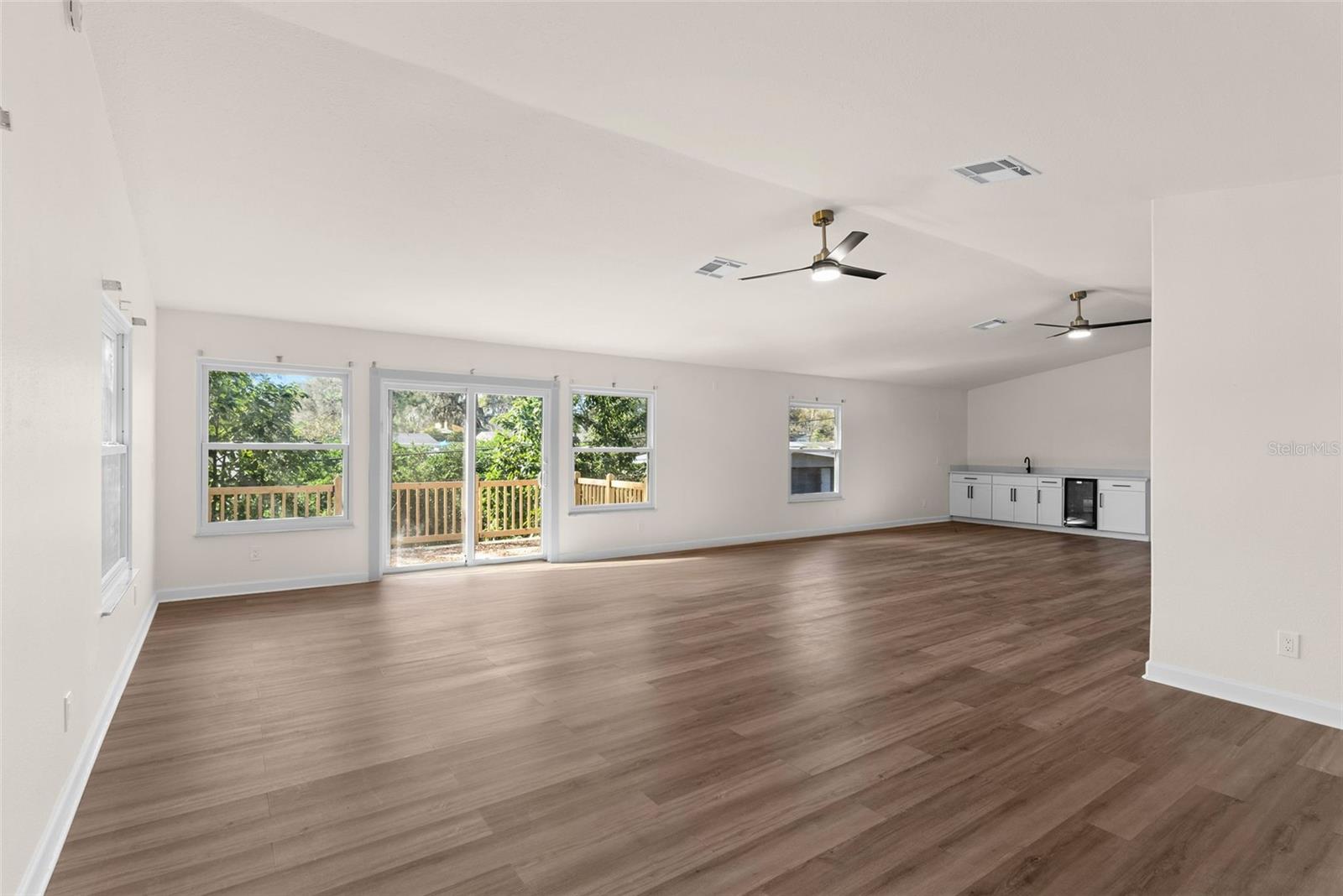 Image 11 of 15 For 3203 Polk Avenue